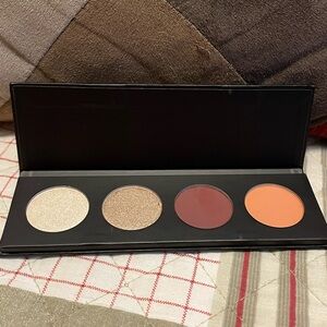 Younique eyeshadows Quad; gold shimmer with burgundy for crease and accent